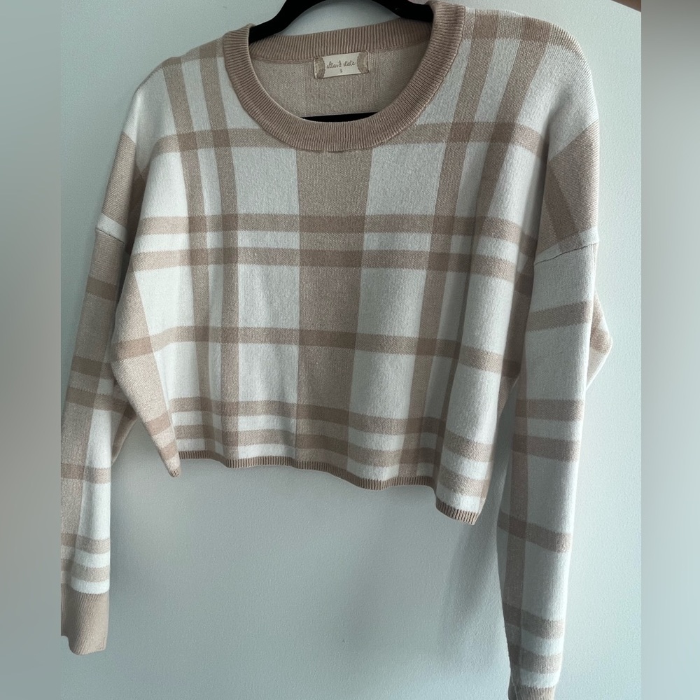 Altar’d State Cropped Tan and White Sweater